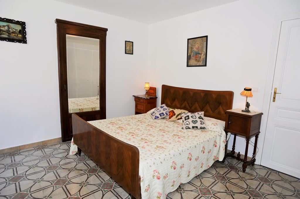 Appartamento Carrerapiana Pigna Exterior foto